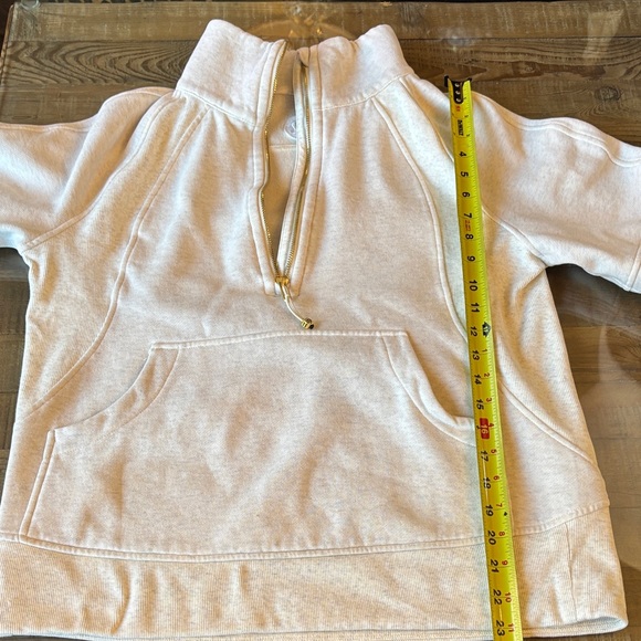 Lulu lemon Scuba cream pullover - Picture 16 of 16